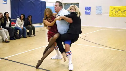 Modern Family Temporada 5 Episodios 12 • Sub Español