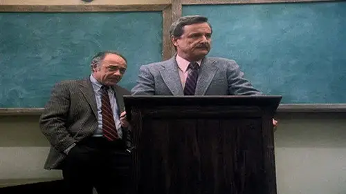 St. Elsewhere Temporada 1 Episodios 21 • Sub Español