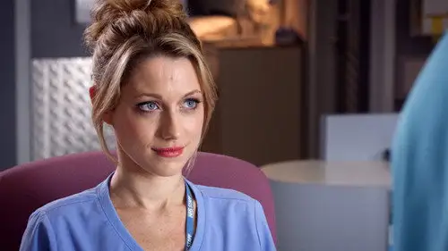 Holby City Temporada 18 Episodios 21 • Sub Español