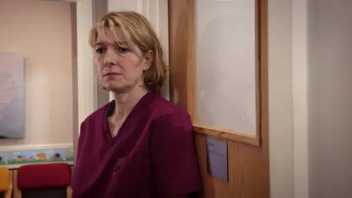 Holby City Temporada 18 Episodios 23 • Sub Español