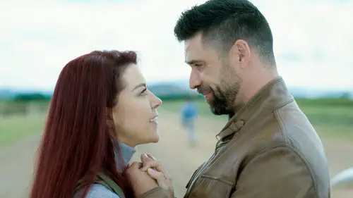 Enemigo íntimo Temporada 2 Episodios 1 • Sub Español