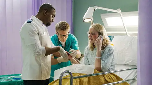 Casualty Temporada 30 Episodios 20 • Sub Español