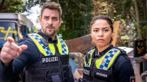 Hamburgo 112 Temporada 18 Episodios 2 • Sub Español