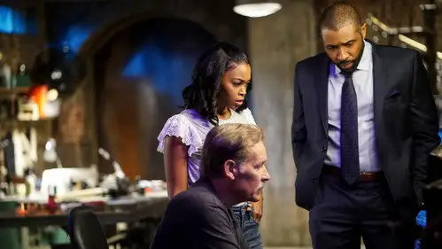 Black Lightning Temporada 2 Episodios 2 • Sub Español
