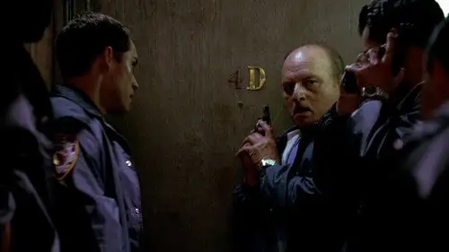 NYPD Blue Temporada 10 Cap 1 • Español Online