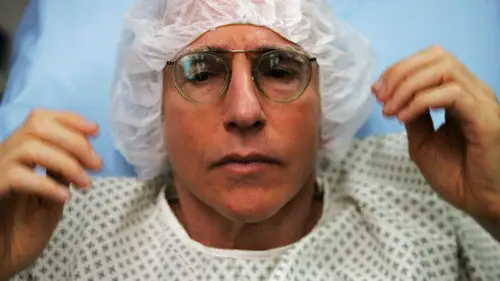 Larry David Temporada 5 Episodios 10 • Sub Español