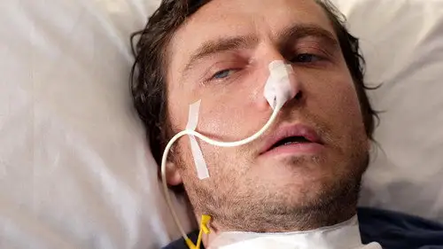 Casualty Temporada 25 Episodios 25 • Sub Español
