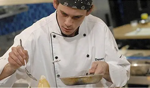 Pesadilla en la cocina 2005 Temporada 5 Episodios 14 • Sub Español