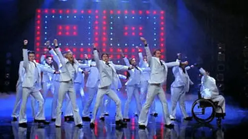 Glee Temporada 3 Episodios 16 • Sub Español