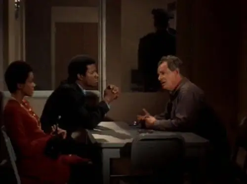 Ironside Temporada 2 Episodios 16 • Sub Español