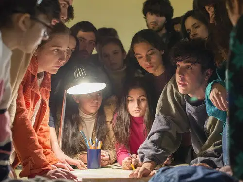 Cuéntame cómo pasó Temporada 19 Episodios 2 • Sub Español