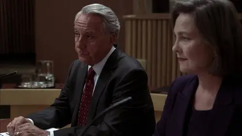 24 Temporada 8 Episodios 2 • Sub Español