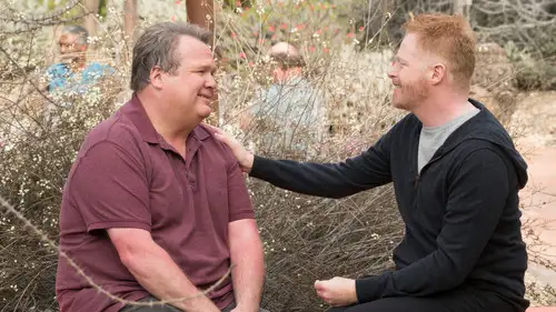 Modern Family Temporada 9 Episodios 17 • Sub Español