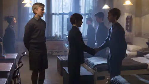 The Crown Temporada 2 Episodios 9 • Sub Español