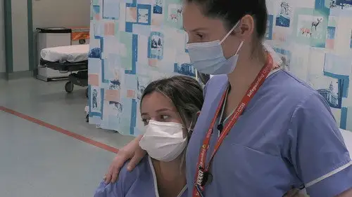 24 Hours in A&E Temporada 31 Episodios 3 • Sub Español