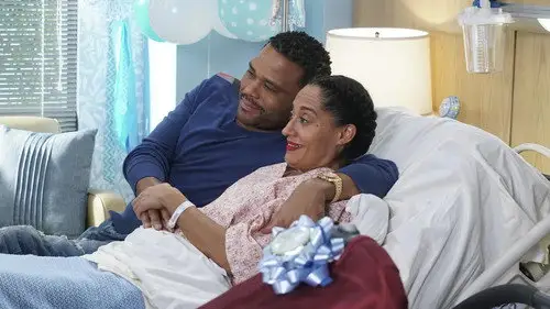 Black-ish Temporada 3 Episodios 24 • Sub Español