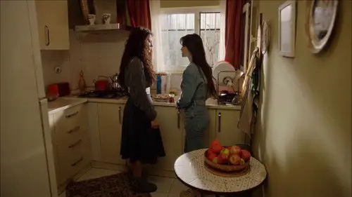 Mi nombre es Farah Temporada 1 Episodios 6 • Sub Español