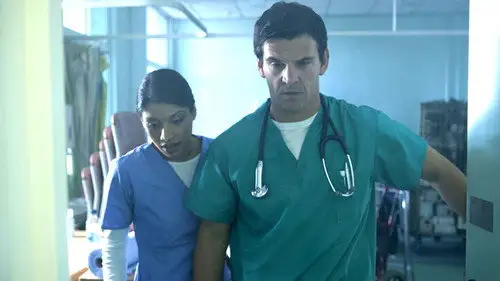 Casualty Temporada 25 Episodios 9 • Sub Español