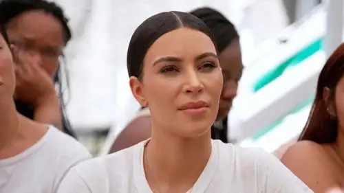 Las Kardashian 2007 Temporada 14 Episodios 8 • Sub Español