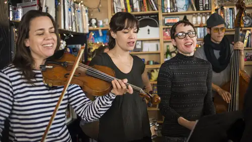 NPR Tiny Desk Concerts Sezon 7 Odc 17 • Online